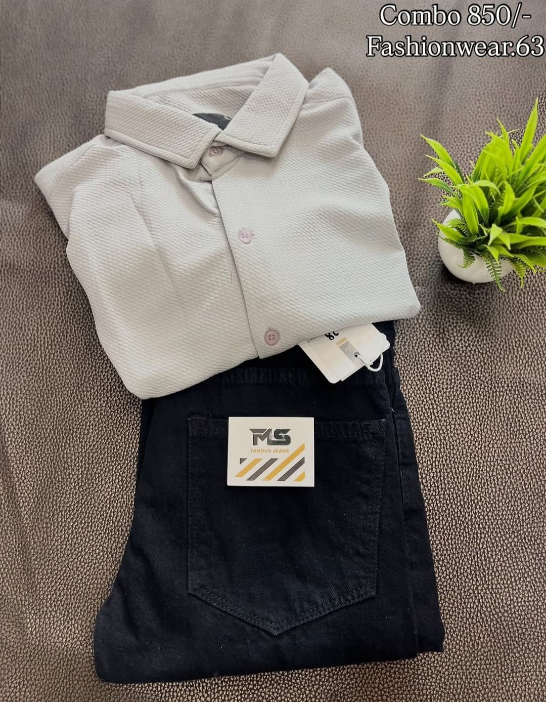 Baggy Jeans & Shoulder Shirt Combo